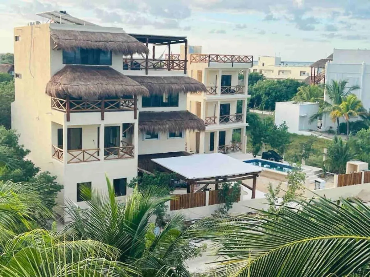 Island Escape For 16 Guests Hosted By Atenea Holbox מקסיקו