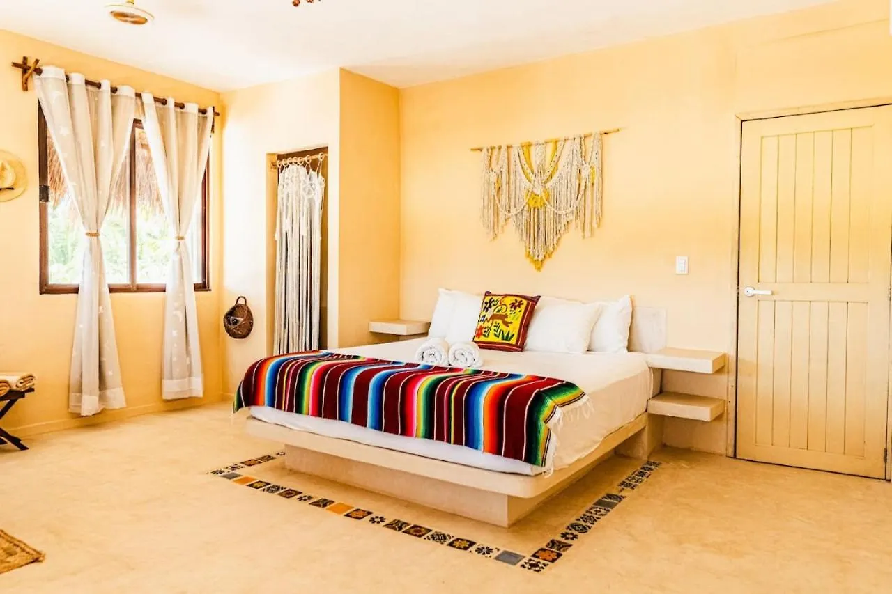 Island Escape For 16 Guests Hosted By Atenea Holbox 멕시코