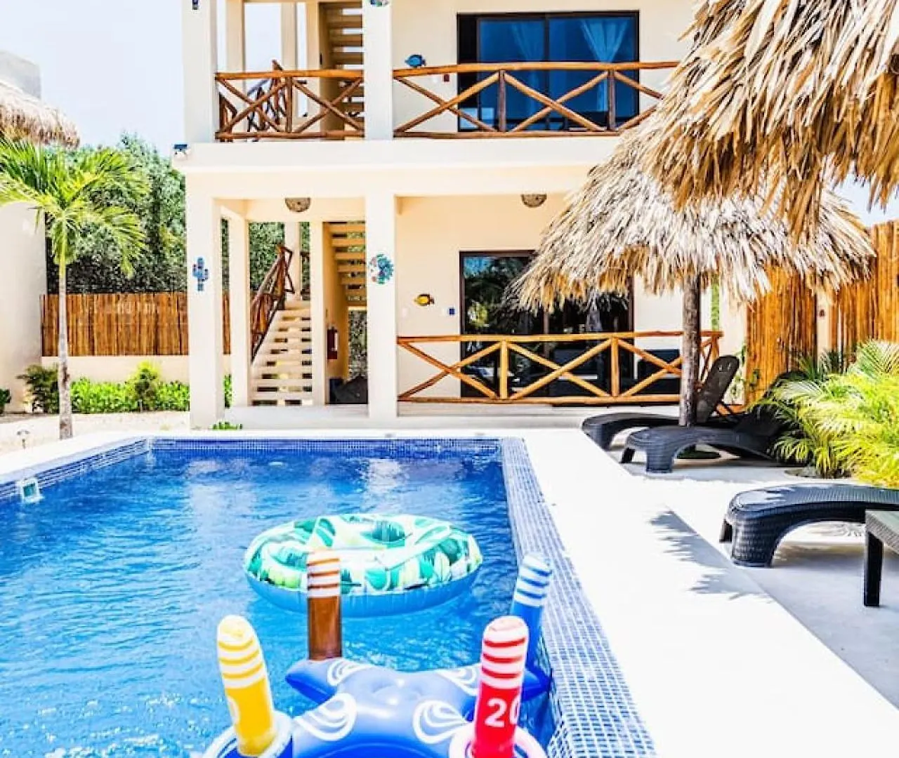 Island Escape For 16 Guests Hosted By Atenea Holbox 0*, 홀박스아일랜드